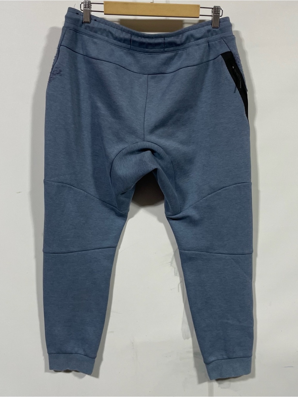Nike Men’s Sweatpants Joggers in Light Blue with Red Label - Picture 3 of 3